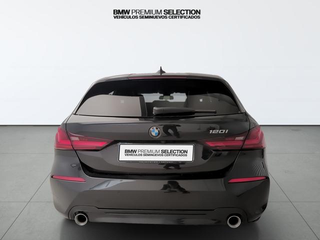 BMW Serie 1 120i color Negro. Año 2024. 131KW(178CV). Gasolina. En concesionario Automotor Premium Viso - Málaga de Málaga