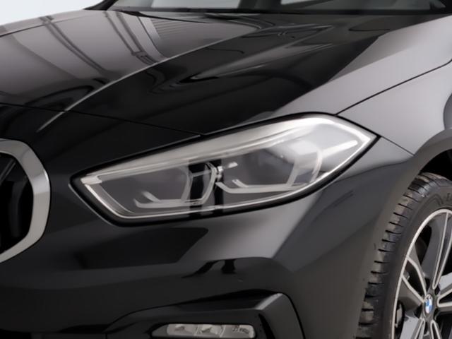 BMW Serie 1 120i color Negro. Año 2024. 131KW(178CV). Gasolina. En concesionario Automotor Premium Viso - Málaga de Málaga