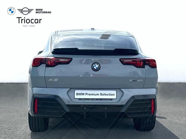 BMW X2 sDrive20i color Gris. Año 2025. 125KW(170CV). Gasolina. En concesionario Triocar Avilés (Bmw y Mini) de Asturias