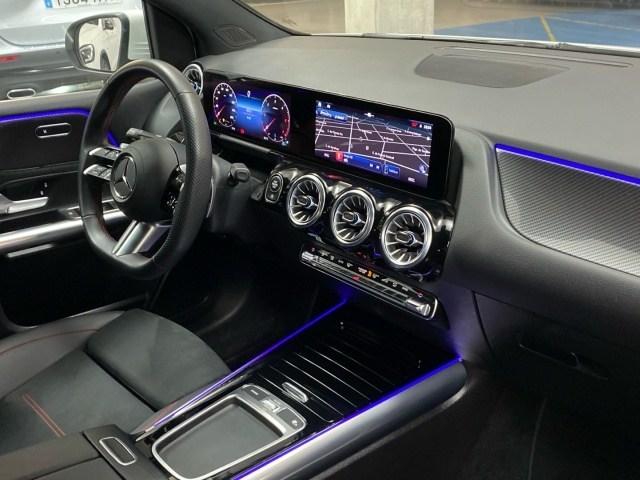 Mercedes-Benz Clase B 200 d - 10