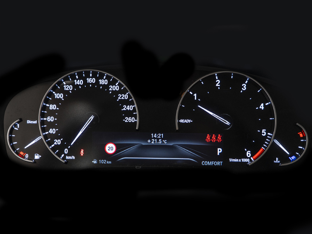 BMW Serie 3 318d color Negro. Año 2020. 110KW(150CV). Diésel. En concesionario Caetano Cuzco, Salvatierra de Madrid