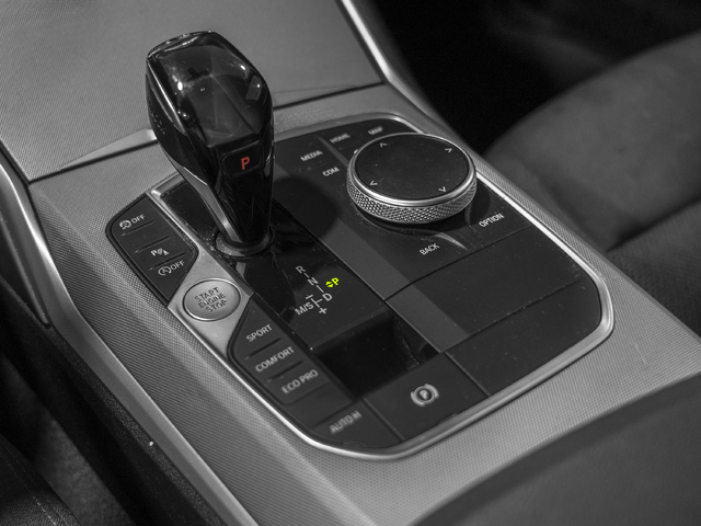 BMW Serie 3 318d color Negro. Año 2020. 110KW(150CV). Diésel. En concesionario Caetano Cuzco, Salvatierra de Madrid