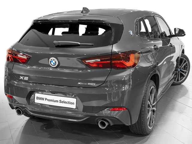 BMW X2 xDrive20i color Gris. Año 2021. 131KW(178CV). Gasolina. En concesionario Caetano Cuzco, Alcalá de Madrid