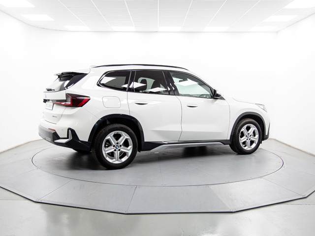 BMW X1 xDrive20d color Blanco. Año 2024. 120KW(163CV). Diésel. En concesionario Móvil Begar Alicante de Alicante