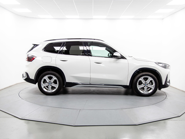 BMW X1 xDrive20d color Blanco. Año 2024. 120KW(163CV). Diésel. En concesionario Móvil Begar Alicante de Alicante