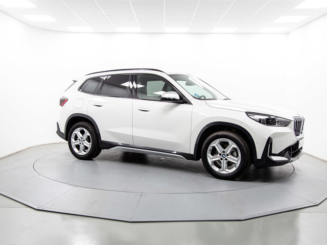BMW X1 xDrive20d color Blanco. Año 2024. 120KW(163CV). Diésel. En concesionario Móvil Begar Alicante de Alicante