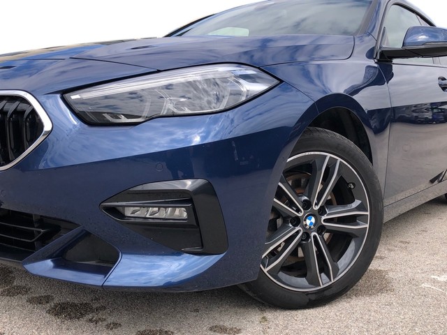 BMW Serie 2 218i Gran Coupe color Azul. Año 2024. 103KW(140CV). Gasolina. En concesionario Vehinter Getafe de Madrid