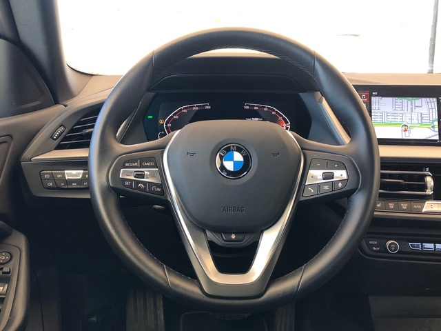 BMW Serie 2 218d Gran Coupe color Blanco. Año 2024. 110KW(150CV). Diésel. En concesionario Vehinter Getafe de Madrid