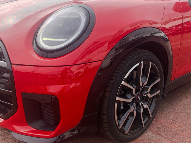 fotoG 5 del MINI MINI 3 Puertas Cooper S 150 kW (204 CV) 204cv Gasolina del 2024 en Pontevedra