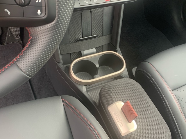 fotoG 16 del MINI MINI 3 Puertas Cooper S 150 kW (204 CV) 204cv Gasolina del 2024 en Pontevedra