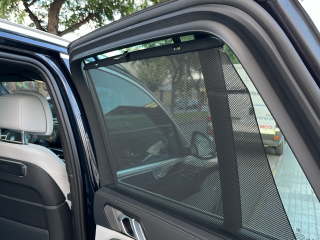 BMW X5 xDrive50e color Negro. Año 2024. 360KW(489CV). Híbrido Electro/Gasolina. En concesionario Murcia Premium S.L. AV DEL ROCIO de Murcia