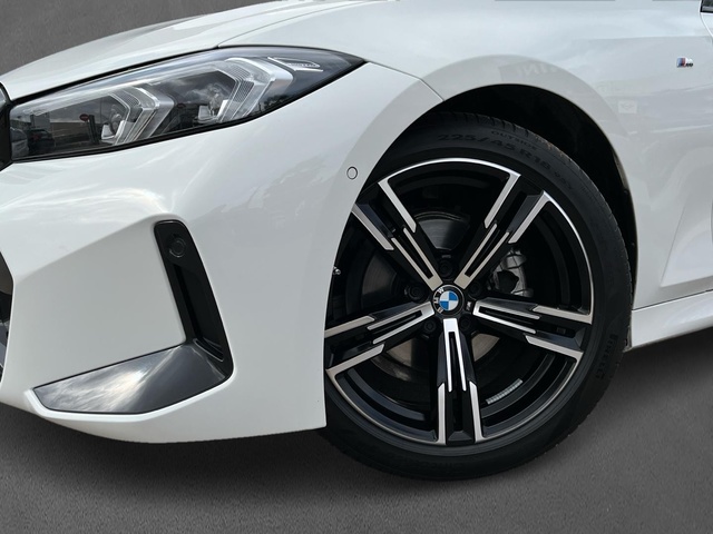 BMW Serie 3 318d color Blanco. Año 2024. 110KW(150CV). Diésel. En concesionario CARTAGENA PREMIUM S.L. de Murcia