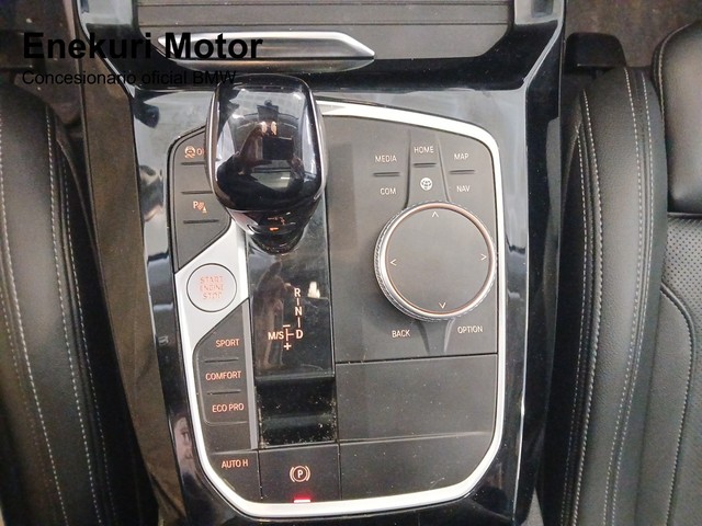 BMW X3 sDrive18d color Negro. Año 2022. 110KW(150CV). Diésel. En concesionario Enekuri Motor de Vizcaya