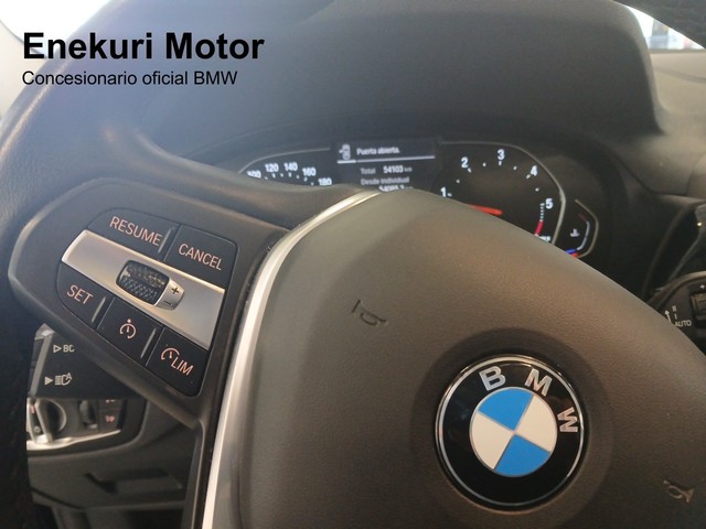 BMW X3 sDrive18d color Negro. Año 2022. 110KW(150CV). Diésel. En concesionario Enekuri Motor de Vizcaya