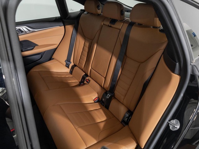 BMW i4 M50 color Negro. Año 2025. 400KW(544CV). Eléctrico. En concesionario Oliva Motor Girona de Girona