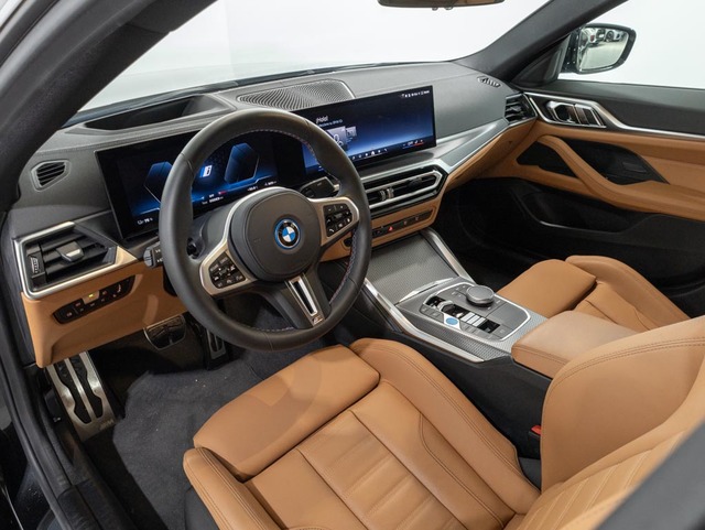 BMW i4 M50 color Negro. Año 2025. 400KW(544CV). Eléctrico. En concesionario Oliva Motor Girona de Girona