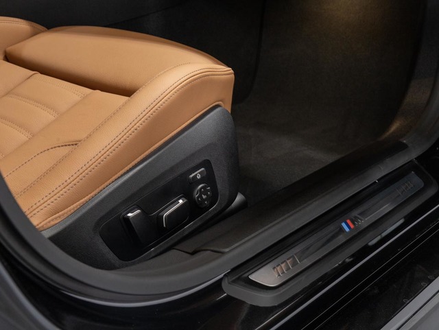 BMW i4 M50 color Negro. Año 2025. 400KW(544CV). Eléctrico. En concesionario Oliva Motor Girona de Girona