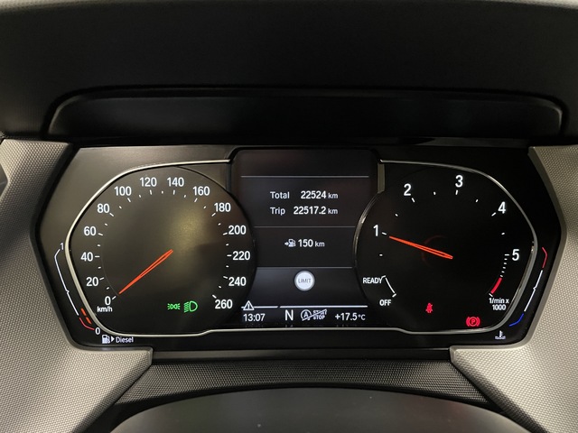 BMW Serie 1 116d color Blanco. Año 2022. 85KW(116CV). Diésel. En concesionario Maberauto de Castellón