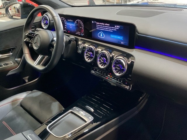 Mercedes-Benz Clase A 250 e - 10