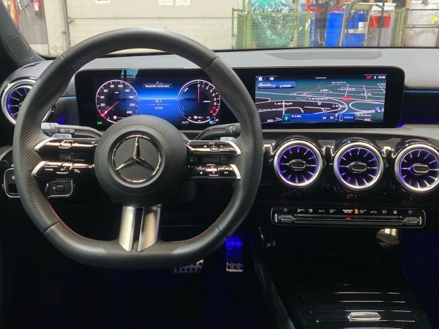 Mercedes-Benz Clase A 250 e - 8