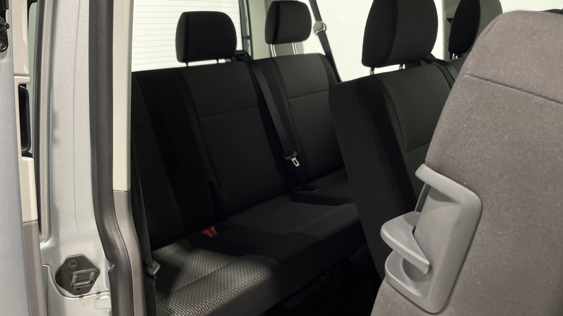 Volkswagen Caravelle 2.0 TDI - 22