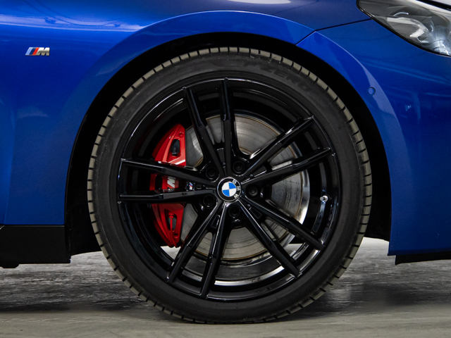 BMW Serie 2 M240i Coupe color Azul. Año 2024. 275KW(374CV). Gasolina. En concesionario BMW Fuenteolid Valladolid de Valladolid