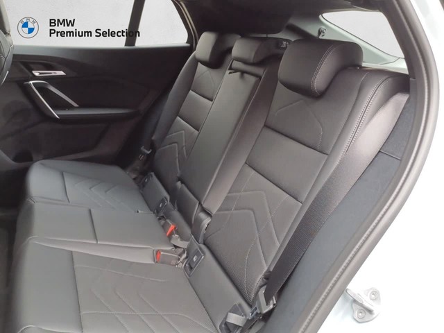 BMW iX2 eDrive20 color Gris. Año 2025. 150KW(204CV). Eléctrico. En concesionario Marmotor de Las Palmas