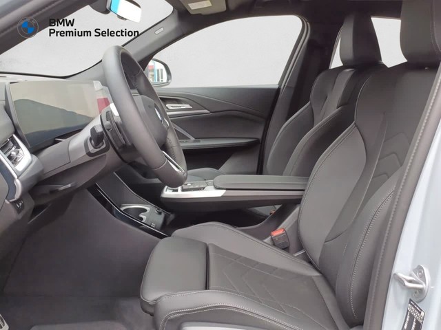 BMW iX2 eDrive20 color Gris. Año 2025. 150KW(204CV). Eléctrico. En concesionario Marmotor de Las Palmas