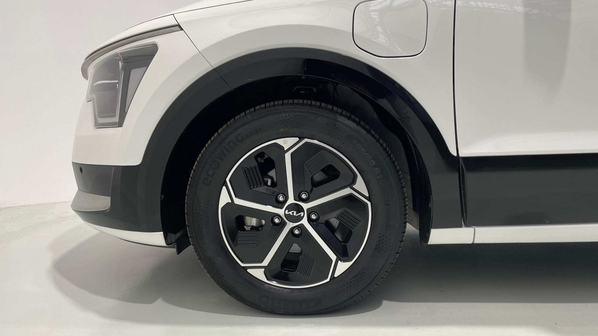 Kia Niro 1.6 GDi PHEV - 6