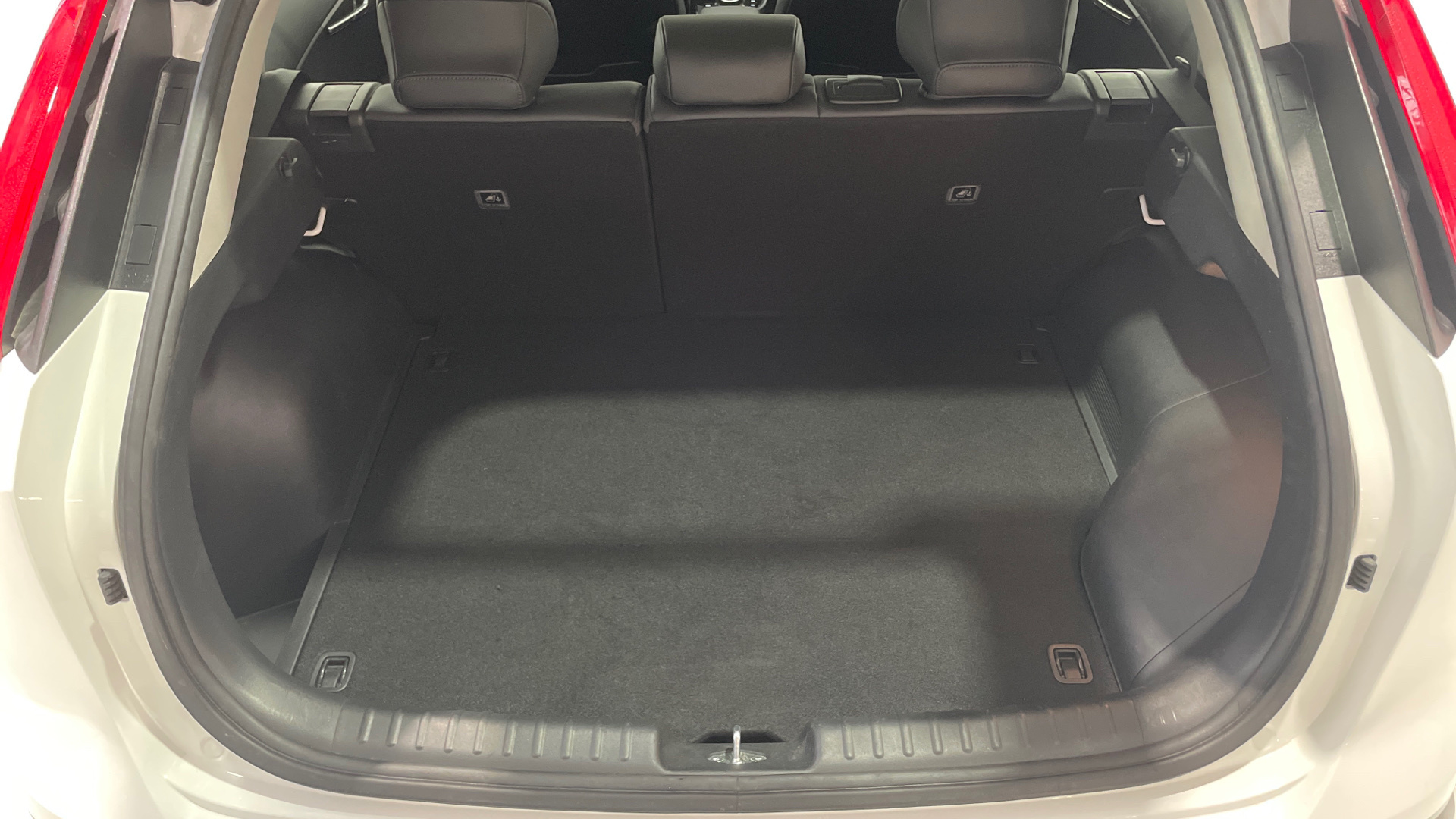 Kia Niro 1.6 GDi PHEV - 11
