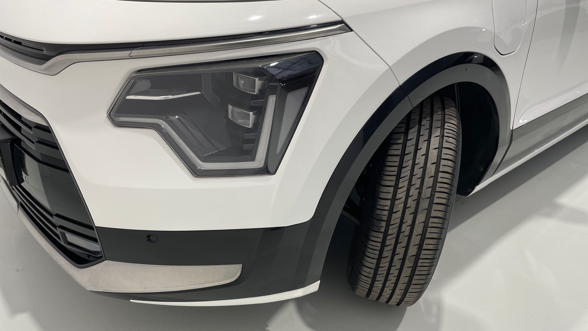Kia Niro 1.6 GDi PHEV - 16