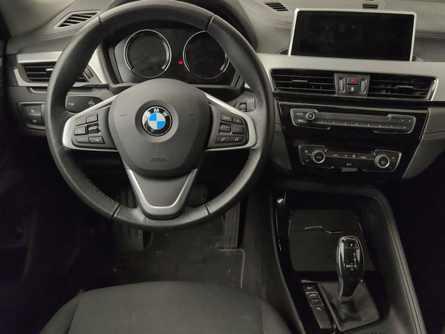 BMW X2 sDrive18d color Gris. Año 2022. 110KW(150CV). Diésel. En concesionario Automotor Premium Velázquez - Málaga de Málaga