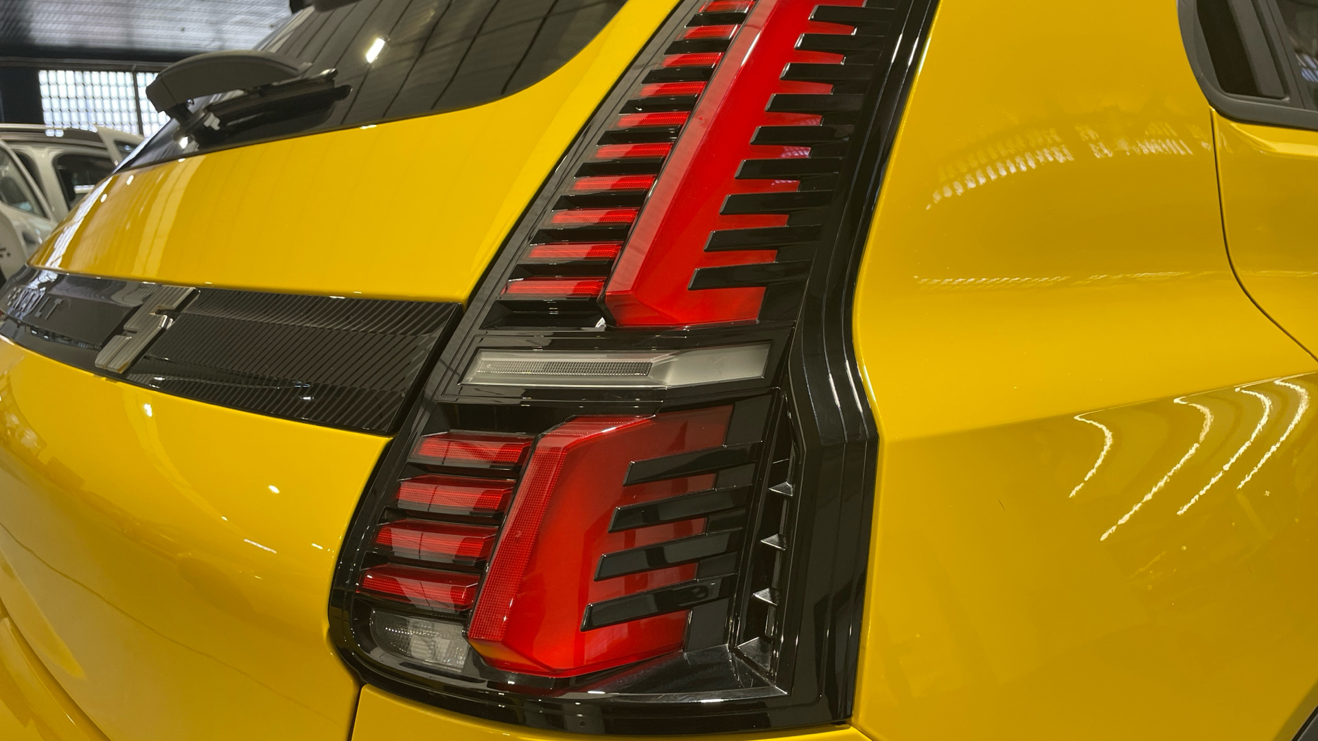 Renault 5 E-Tech E-Tech - 18