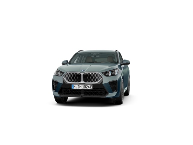 BMW iX2 eDrive20 color Verde. Año 2024. 150KW(204CV). Eléctrico. En concesionario Oliva Motor Girona de Girona