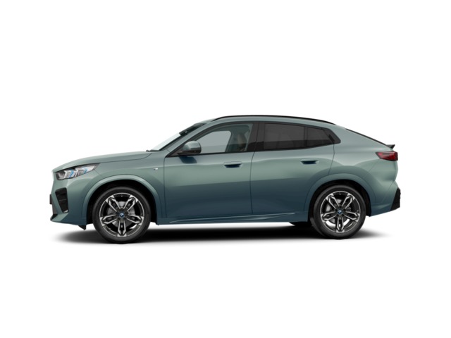 BMW iX2 eDrive20 color Verde. Año 2024. 150KW(204CV). Eléctrico. En concesionario Oliva Motor Girona de Girona