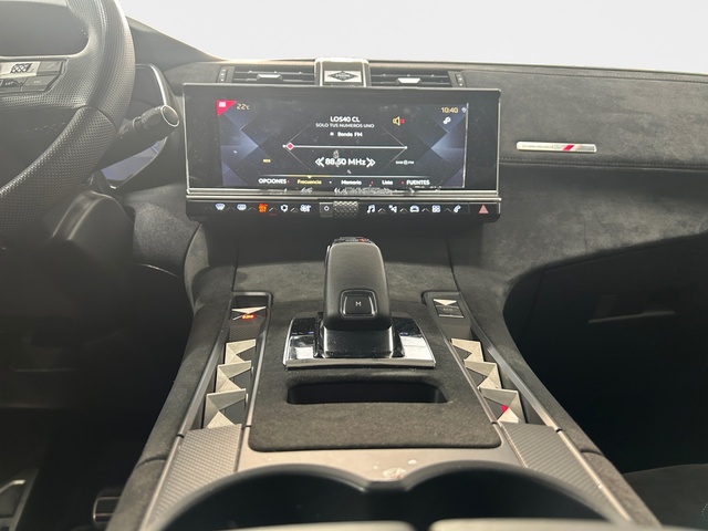 DS DS7 Crossback BlueHDi 130 DE Performance Line AT 96 kW (130 CV)