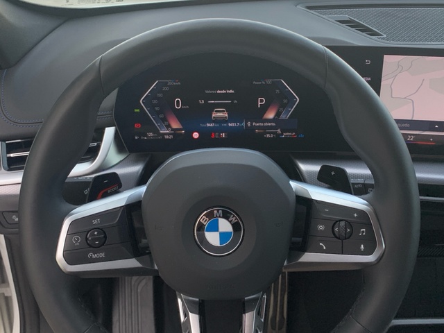 BMW X1 sDrive18d color Blanco. Año 2024. 110KW(150CV). Diésel. En concesionario Celtamotor Pontevedra de Pontevedra