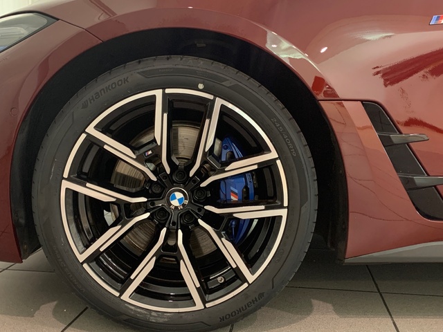 BMW Serie 4 420d Gran Coupe color Rojo. Año 2021. 140KW(190CV). Diésel. En concesionario Celtamotor Lalín de Pontevedra