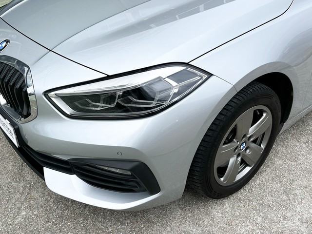 BMW Serie 1 116d color Gris Plata. Año 2020. 85KW(116CV). Diésel. En concesionario Celtamotor Vigo de Pontevedra