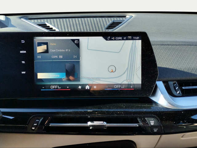 BMW iX2 xDrive30 color Gris. Año 2025. 230KW(313CV). Eléctrico. En concesionario San Rafael Motor, S.L. de Córdoba