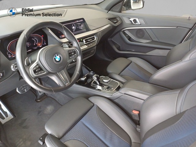 BMW Serie 1 118i color Blanco. Año 2023. 103KW(140CV). Gasolina. En concesionario Marmotor de Las Palmas
