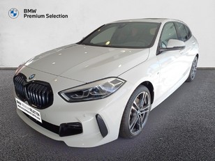 Fotos de BMW Serie 1 118i color Blanco. Año 2023. 103KW(140CV). Gasolina. En concesionario Marmotor de Las Palmas