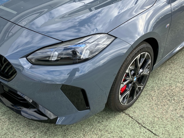 BMW Serie 1 120d color Gris. Año 2025. 120KW(163CV). Diésel. En concesionario Bernesga Motor León (Bmw y Mini) de León