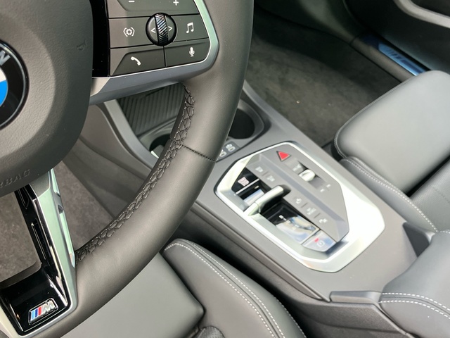 BMW Serie 1 120d color Gris. Año 2025. 120KW(163CV). Diésel. En concesionario Bernesga Motor León (Bmw y Mini) de León