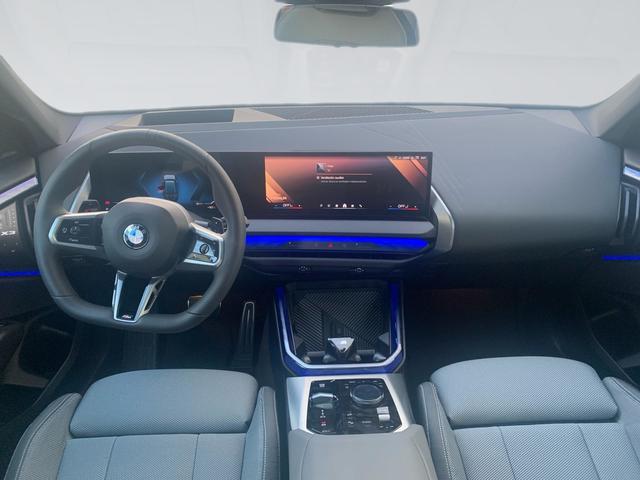 BMW X3 xDrive20d color Azul. Año 2024. 145KW(197CV). Diésel. En concesionario Automotor Premium Velázquez - Málaga de Málaga
