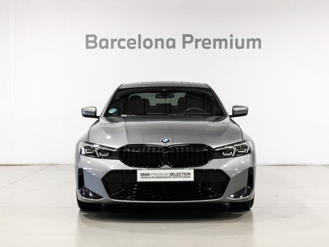 BMW Serie 3 318d color Gris. Año 2024. 110KW(150CV). Diésel. En concesionario Barcelona Premium -- GRAN VIA de Barcelona