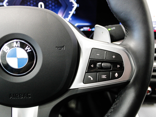 BMW Serie 3 318d color Gris. Año 2024. 110KW(150CV). Diésel. En concesionario Barcelona Premium -- GRAN VIA de Barcelona