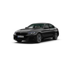 Fotos de BMW Serie 5 545e color Negro. Año 2021. 290KW(394CV). Híbrido Electro/Gasolina. En concesionario SAN JUAN Automoviles Fersan S.A. de Alicante