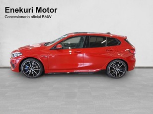 Fotos de BMW Serie 1 120d color Rojo. Año 2023. 140KW(190CV). Diésel. En concesionario Enekuri Motor de Vizcaya
