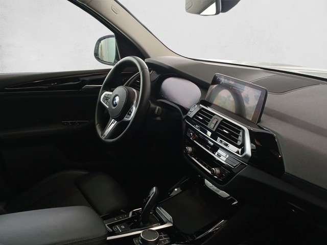 BMW X3 xDrive20d color Blanco. Año 2021. 140KW(190CV). Diésel. En concesionario Enekuri Motor de Vizcaya